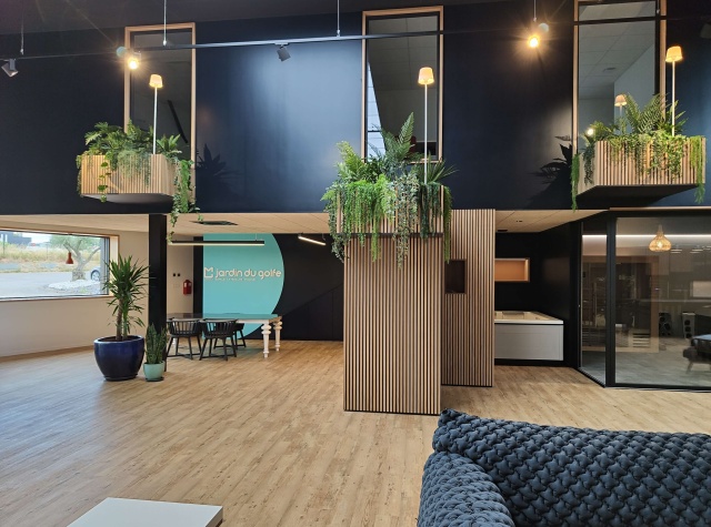 showroom CARIMALO JARDIN DU GOLFE -intérieur