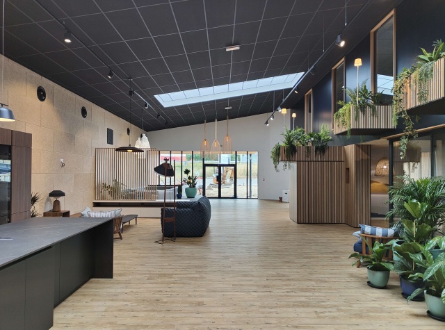 showroom CARIMALO JARDIN DU GOLFE -intérieur